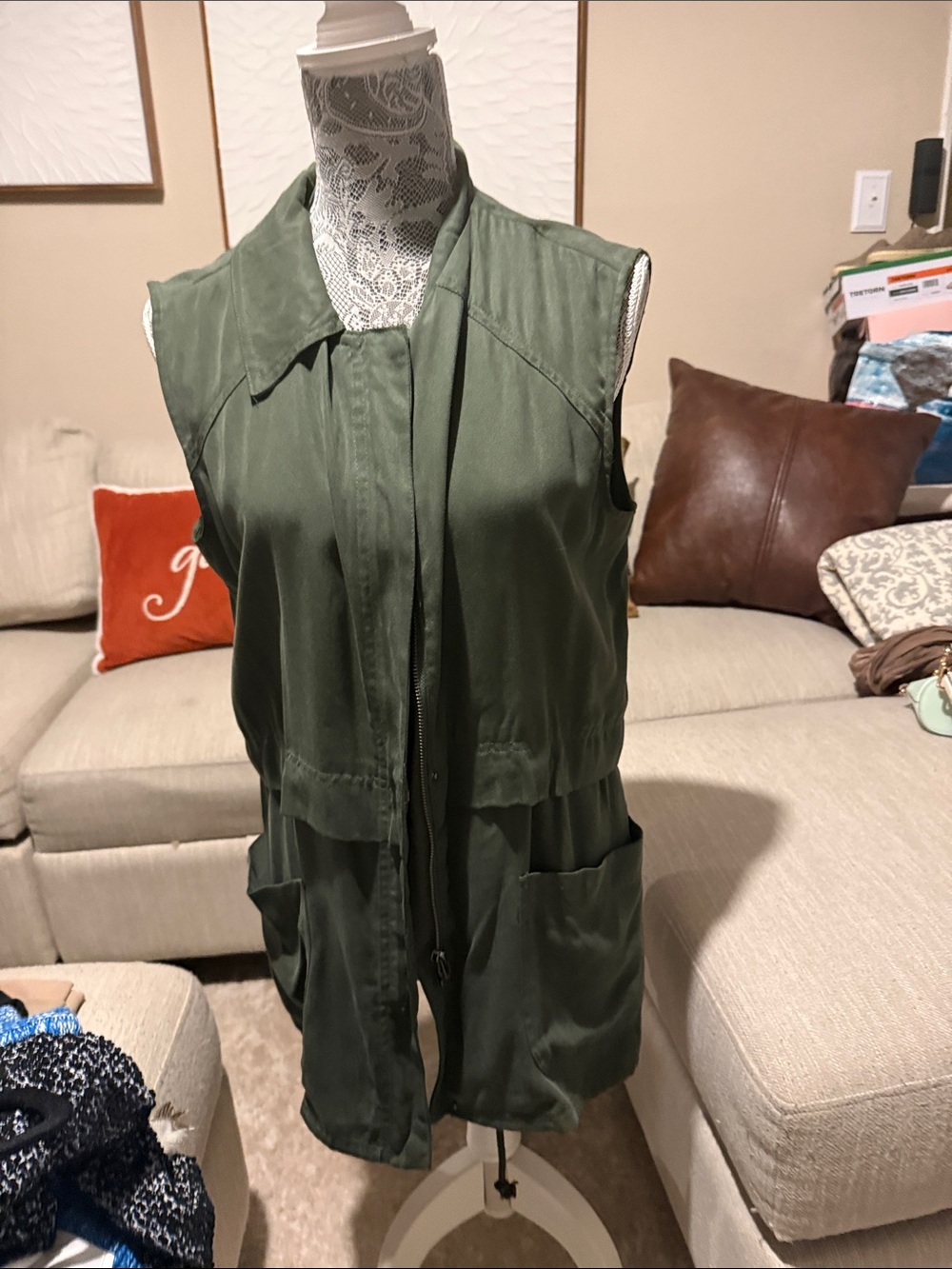 cupcakes & cashmere Olive Green Sleeveless Utility Vest